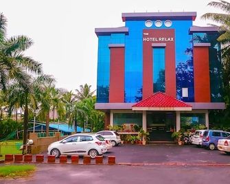 The Relax - Kankavli - Building