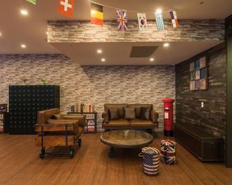 Skyone Hotel - קאושיונג - טרקלין