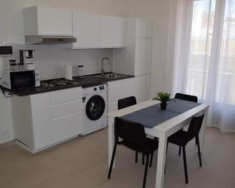 Domus Levante - Terrasini - Cucina