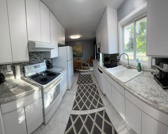 Great Location for your Riverton Stay - Рівертон - Кухня