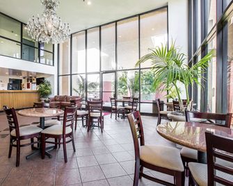 Baymont by Wyndham Ontario - Ontario - Restaurant