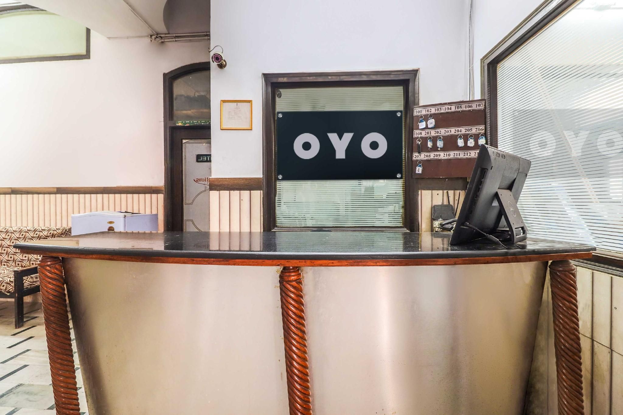 Hotel O Prem Chunaria - Morādābād - Rezeption