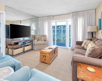 Hodnett Cooper's Beach Club - Saint Simons - Living room