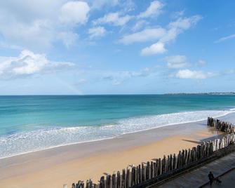 ibis Saint-Malo Plage - Saint-Malo - Beach