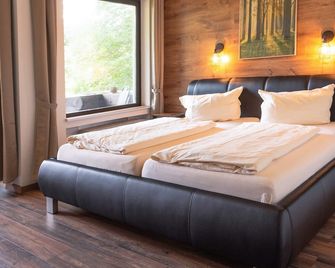 Waldgasthaus am Schwarzenbruch - Kempfeld - Schlafzimmer