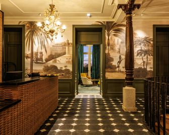 Domaine De Locguénolé & Spa - Kervignac - Front desk