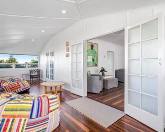 Hill Street House - Yeppoon - Wohnzimmer