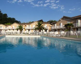 Residence Nemea la Croisiere - Anglet - Zwembad