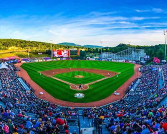 Quality Inn & Suites Altoona - Altoona