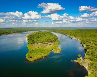 Tsowa Safari Island - Victoria Falls - Building