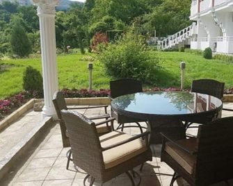 Spa & Wellness Hotel Elit - Balchik - Balcony