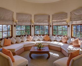 Ana Mandara Villas Dalat Resort & Spa - Da Lat - Lounge