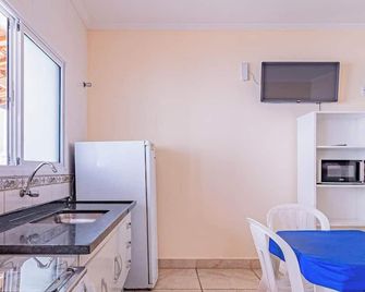 Flat em Ubatuba a 400m da praia e pet-friendly - Ubatuba