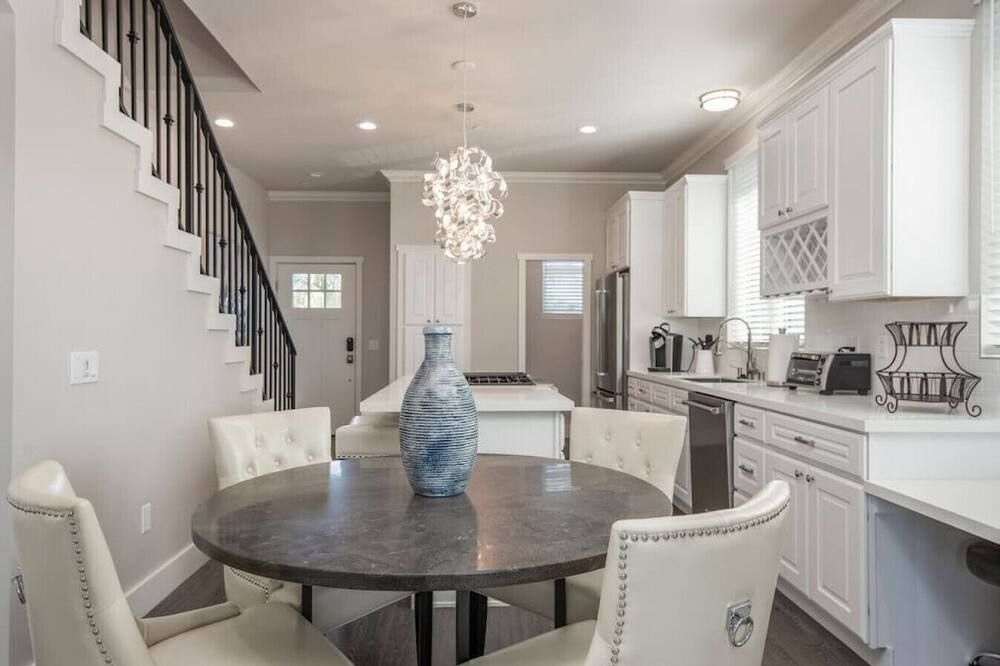 4046 · Modern condo in Hillcrest/Mission Hills - San Diego - Salle à manger