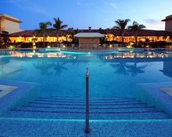 La Quinta Menorca by PortBlue Boutique - Adults Only - Ciudadela - Piscina
