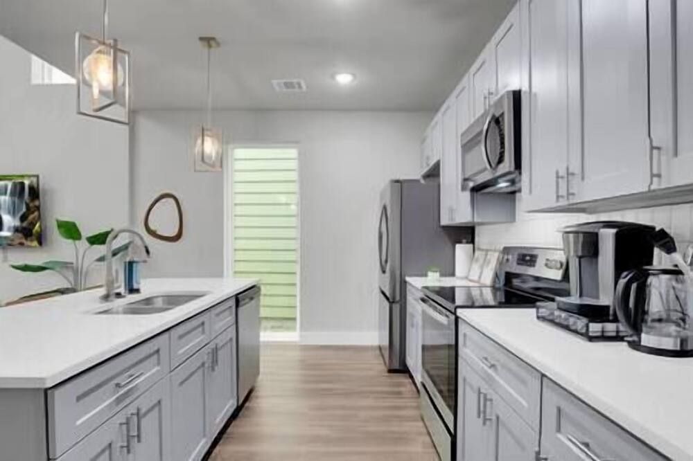 All Masters, 22ft Ceilings! - San Antonio - Cocina