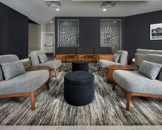 فور بوينتس باي شيراتون كنساس سيتي إربورت - مدينة كانساس - ردهة