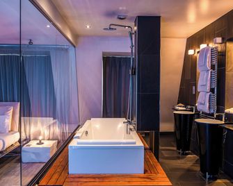 Kube Hotel Paris - Paris
