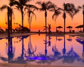 Petruso Resort - Balestrate - Piscina
