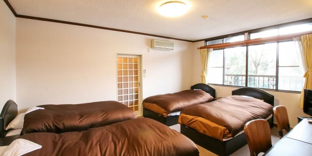 بنسيون كينرينكو طويونوكوني