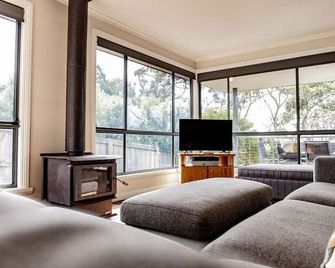 Total ~ Allure ~ - Bicheno - Wohnzimmer