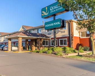 Quality Inn & Suites - Eau Claire - Rakennus