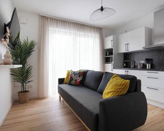 Schöne Apartments in der Innenstadt I home2share - Osnabrück - Living room