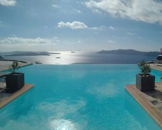 Csky Hotel Santorini - Imerovigli - Piscina
