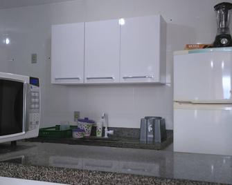 2 bedroom apartment with suite, in Praia Center mall building - Guarapari - Cocina