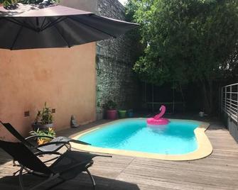 Allegria Nîmes - Nîmes - Piscine