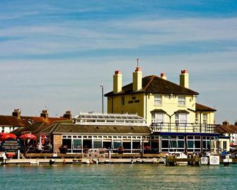 The Arun View Inn - Littlehampton - Building