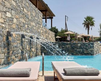 Lambi Hotel - Gázi - Zwembad