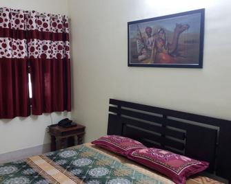 Ganesham Guest House - Jodhpur - Phòng ngủ