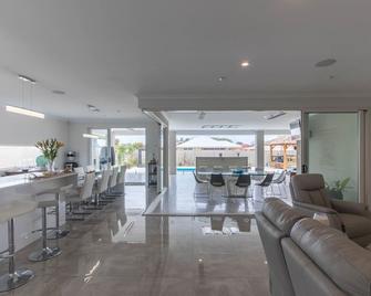 Epsom on Swan Bed & Breakfast - Perth - Lobby