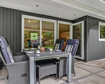 3 Bedroom Cozy Home In Herning - Herning - Patio