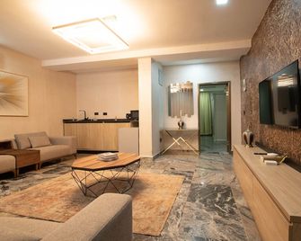 Yanna Apartment by Khaliques - Abuja - Salon