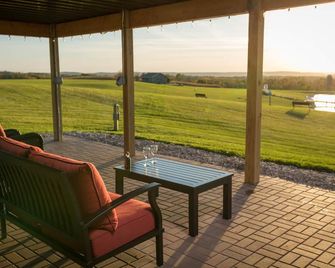 Lefevre Inn and Resort - Galena - Varanda