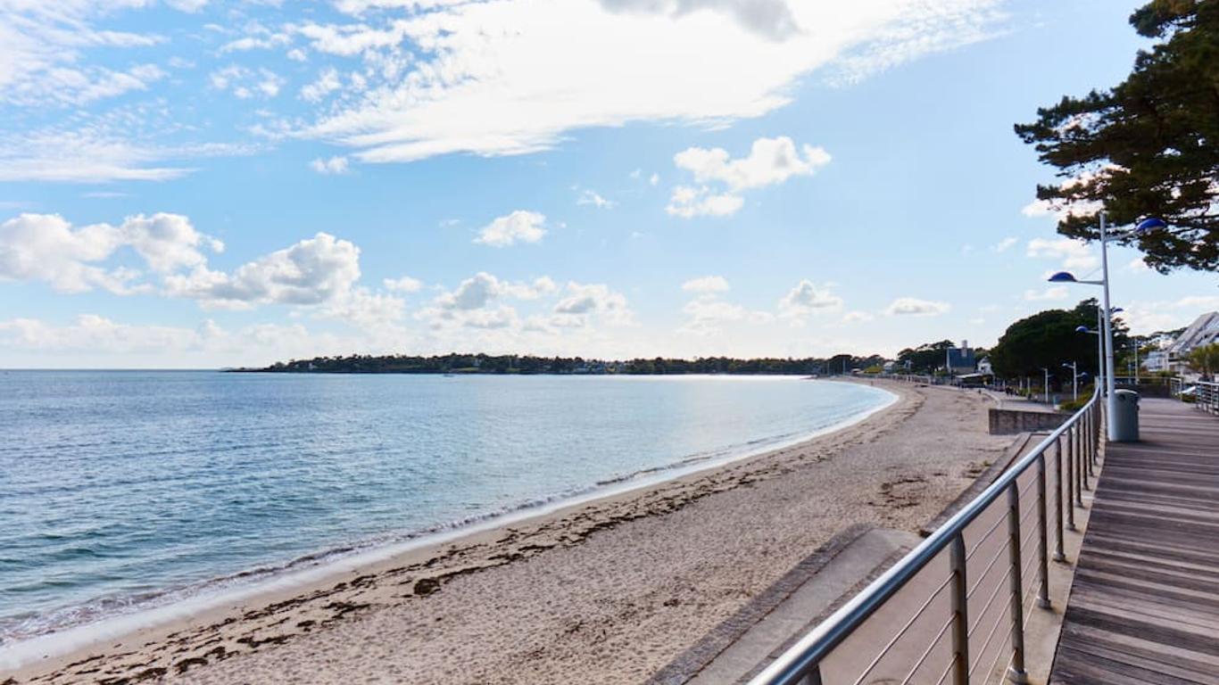 Hotel Kastel & Spa avec piscine d'eau de mer chauffée et située à 50 m de l'hôtel