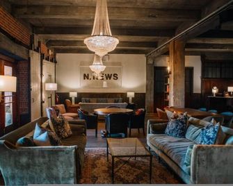 Breakfast Tiffany s Downtown Newport News - Hampton - Lounge