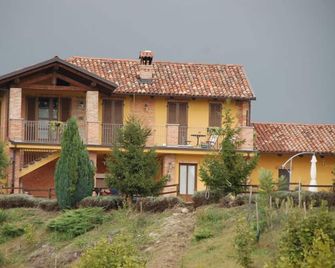 Agriturismo Bric di Gai - Monforte d'Alba - Budova