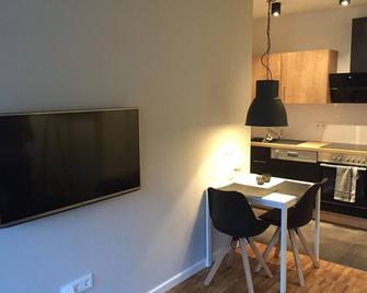 New + central in Pulheim, 20 minutes to Cologne Cathedral - Pulheim - Restaurant
