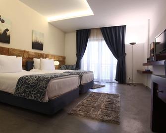 Monoberge Hotel - Byblos - Chambre