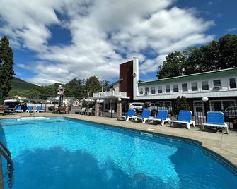 O'sullivan's Motel - Lake George - Piscina