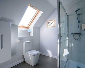 Jannel Bed & Breakfast - Stornoway - Bathroom