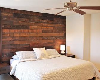 Hood River Family Vacation Home - Hood River - Bedroom