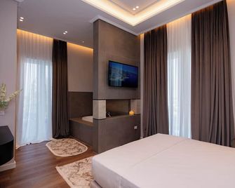 Royal Hill Hotel - Tirana