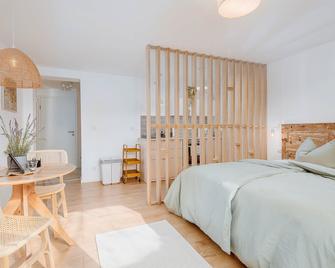 Apartments Kassebohmer Weg - Rostock - Bedroom