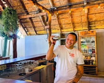 Viajero La Fortuna Hostel - La Fortuna - Bar