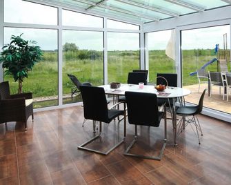 Rügen vacation with dog-your winter garden dream for the whole family - Sauna - Trent - Jídelna