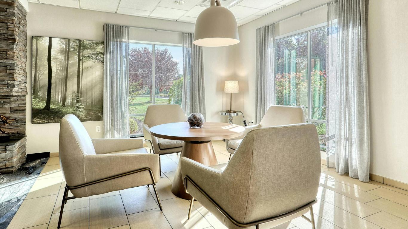 Fairfield Inn & Suites by Marriott Harrisburg West